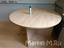 Круглый стол переговоров деревянный