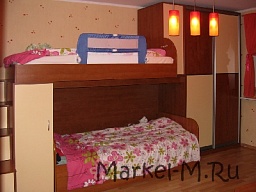 Двухъярусная кровать и шкаф купе в детскую на заказ
